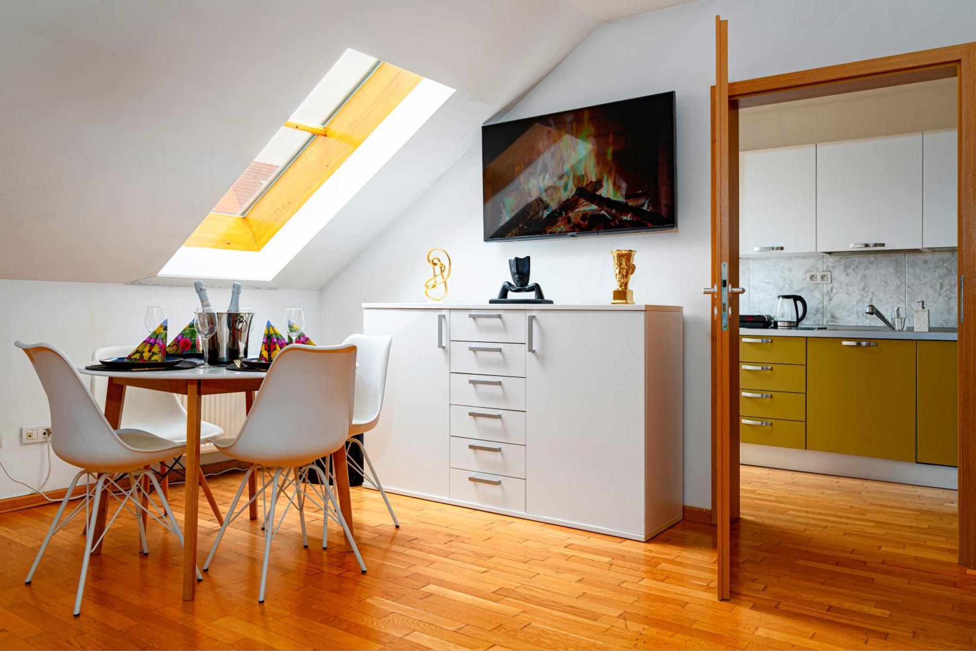 Golden River Apartment Prag Exterior foto